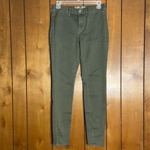 SO Army Green Jeggings Size 7 (Juniors)
